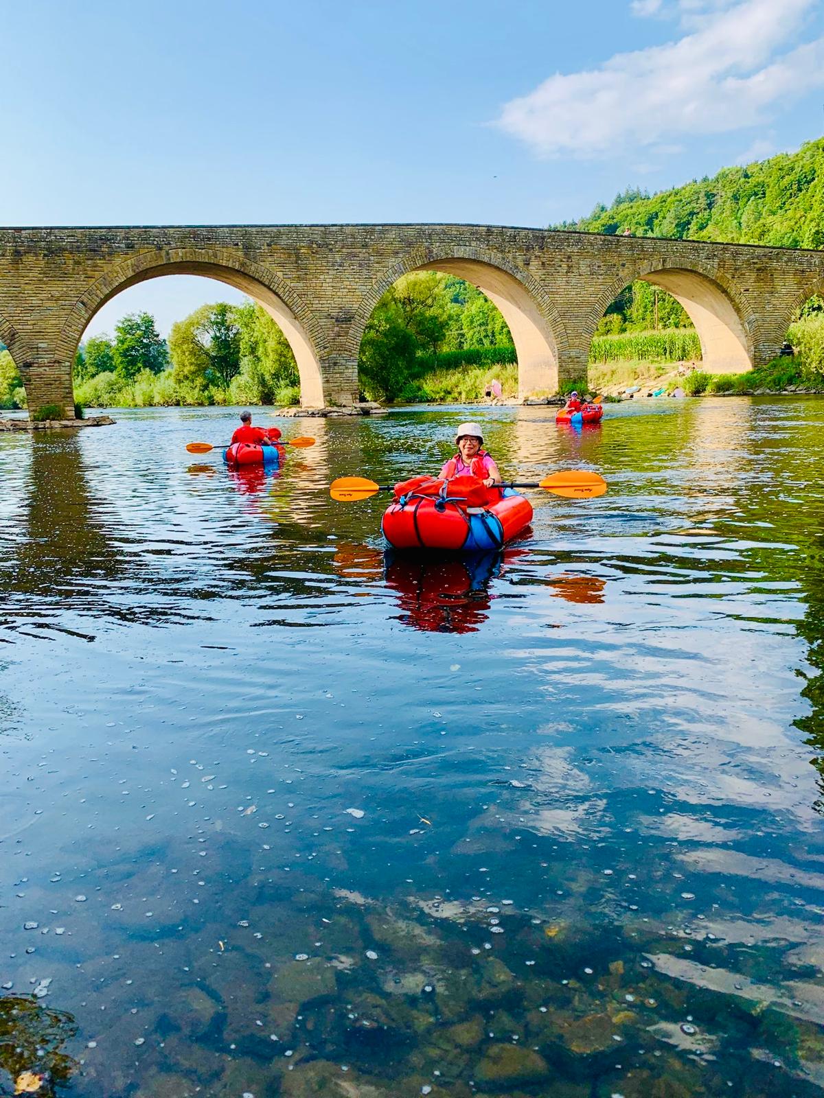 Avontuurlijke packraft ervaring in België en Luxemburg