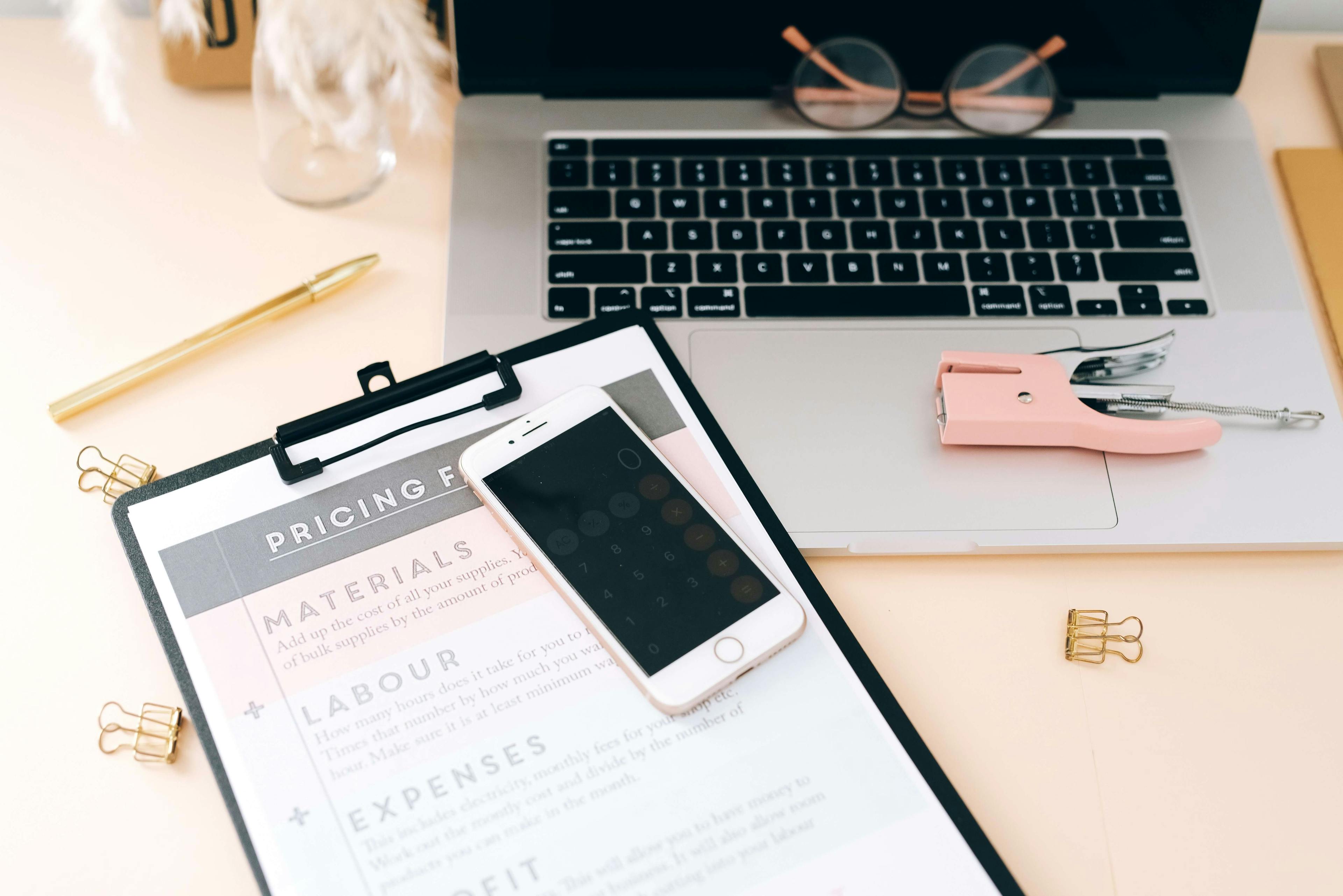 Cash Cost: Meaning, Advantages and Disadvantages