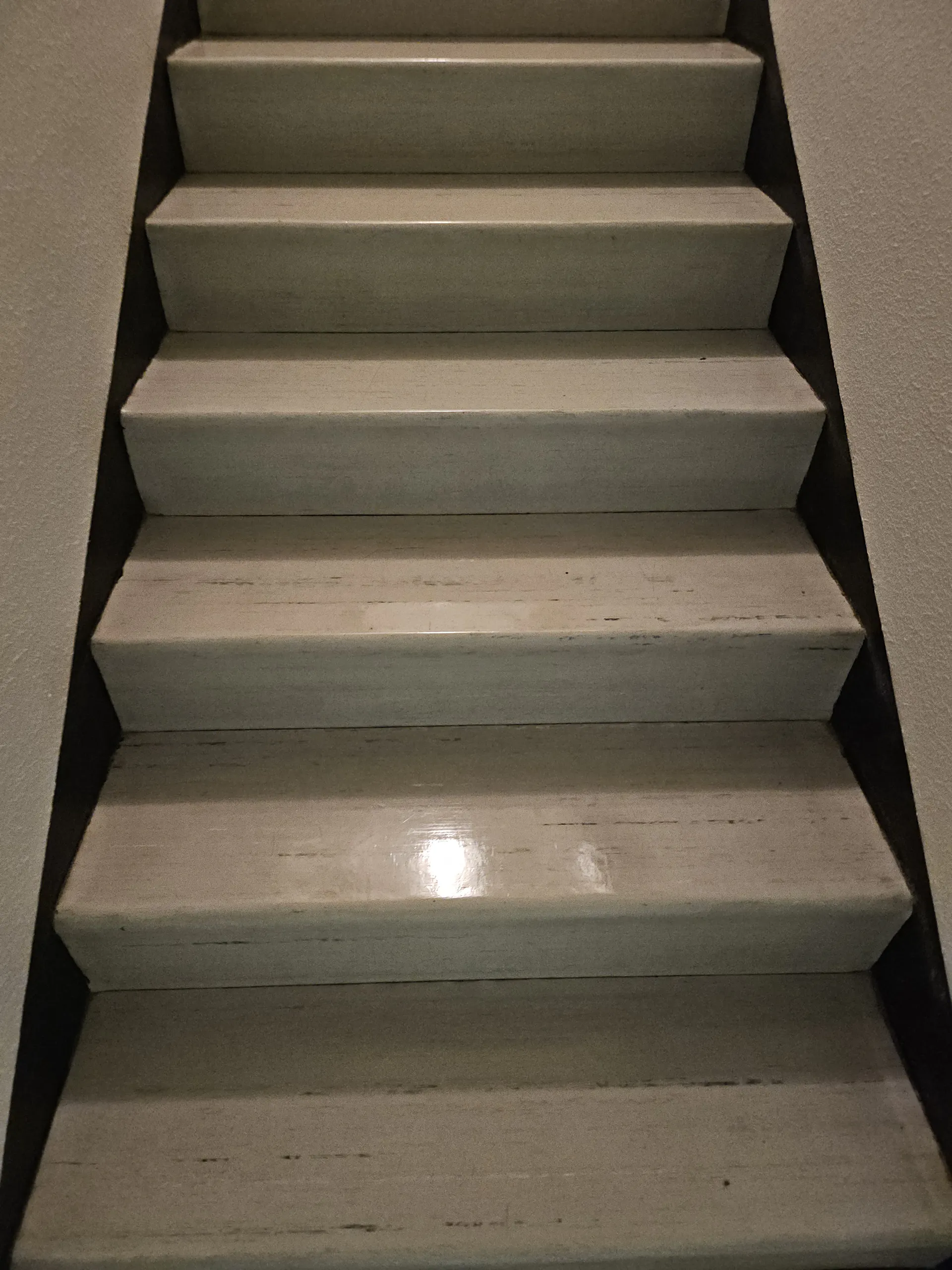 Treppenhaus sauber nachher Bild