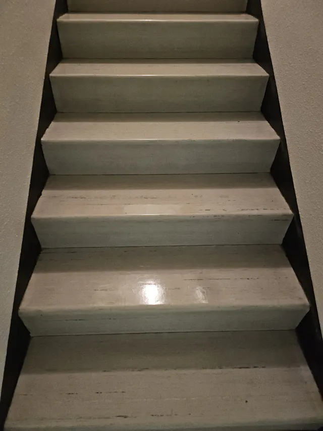 Treppenhaus sauber nachher Bild