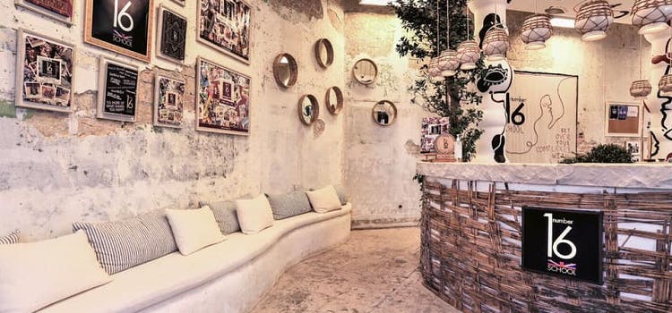 Academia de inglés en Barcelona Number 16 | Recepción