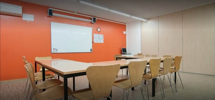 Salón de clases de Oxford House