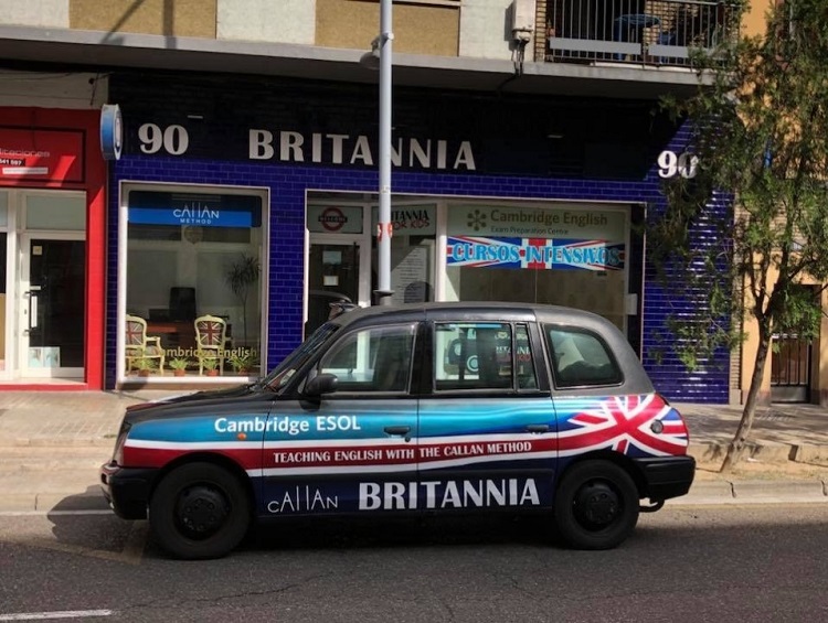 Fachada de la academia Britannia