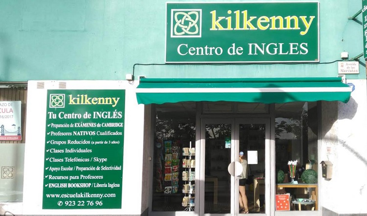 Fachada de Academia kilkenny Salamanca