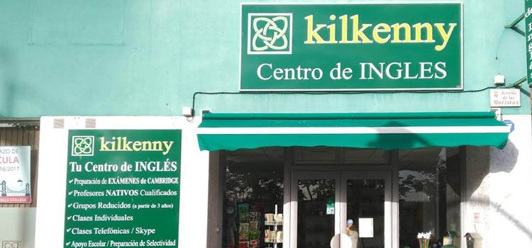 Fachada de Academia kilkenny Salamanca