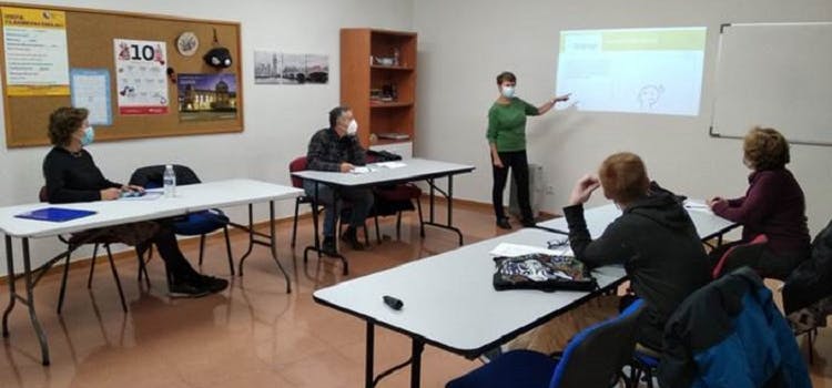 Salón de clases Kaplan Salamanca.