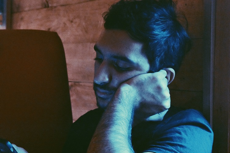 estudiante frente al pc 