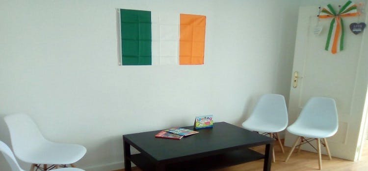 Salón de clases del curso de inglés Be One English.