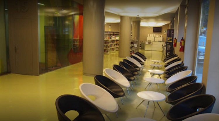 Salas comunes en British Council Barcelona.