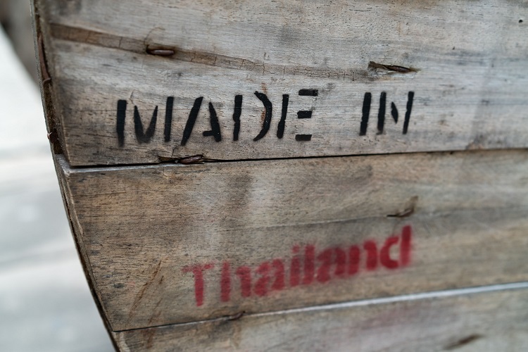 Caixa "Feito na Tail&acirc;ndia"