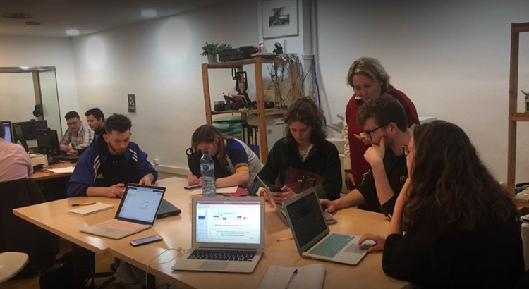 Grupo de estudiantes en Oxinity Barcelona