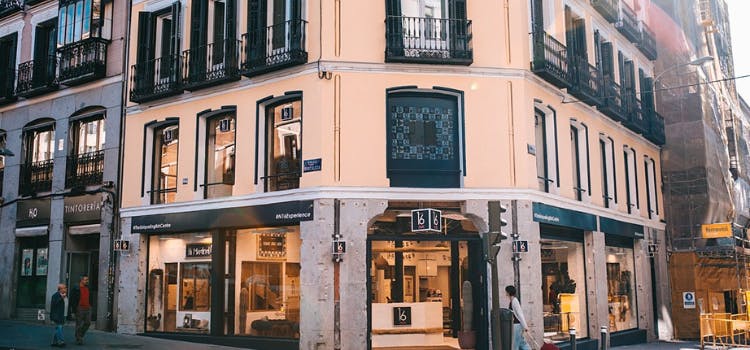 Fachada Number 16 School Valencia