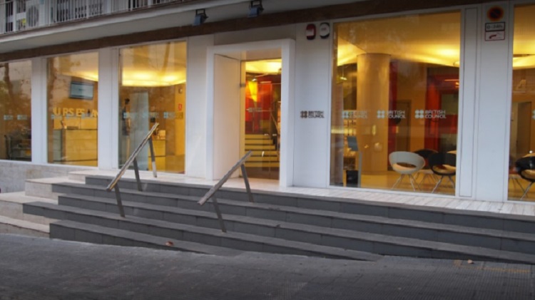 estudiar ingl&eacute;s en barcelona en british council | fachada