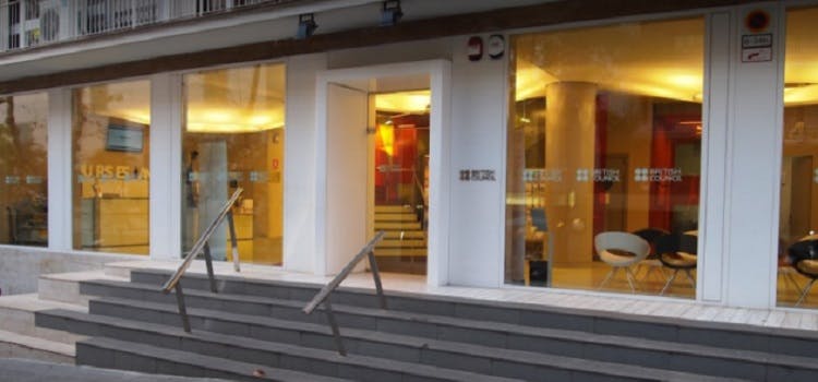 estudiar inglés en barcelona en british council | fachada