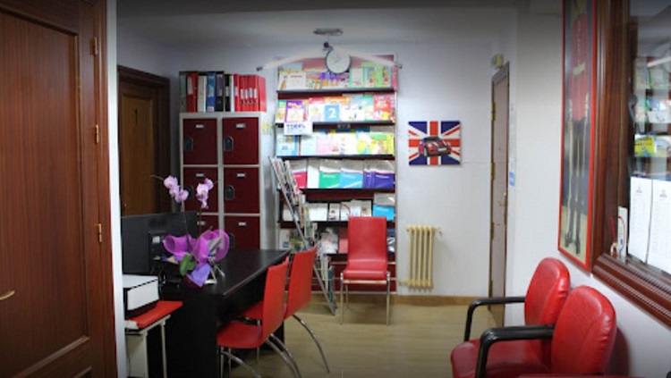 Sal&oacute;n de clases del EAC | Granada