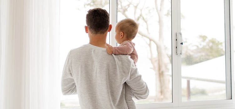 Membros da família em inglês | Dad and son