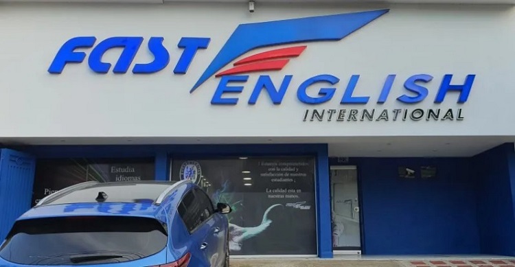 Logo de Fast English International