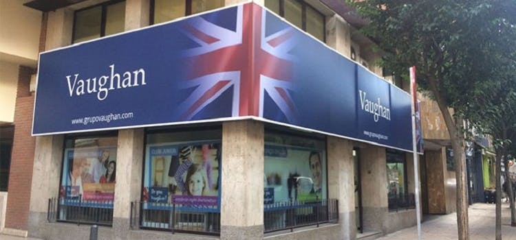 Fachada del curso de inglés Grupo Vaughan en Zaragoza.