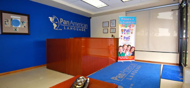 Fachada PanAmerican Language