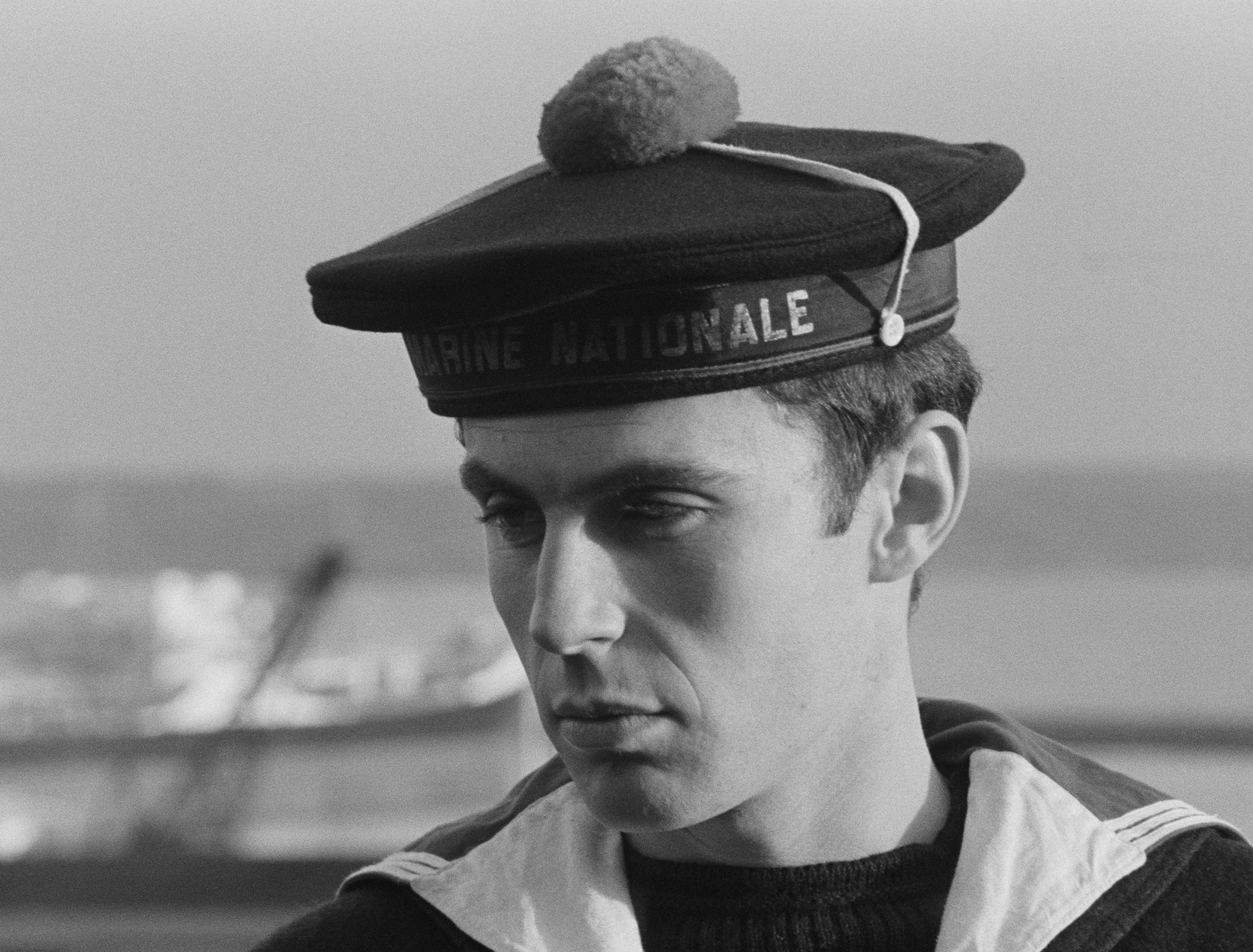 A Voir En Ligne Sur Mk2 Curiosity L Amour A La Mer Le Premier Film De Guy Gilles