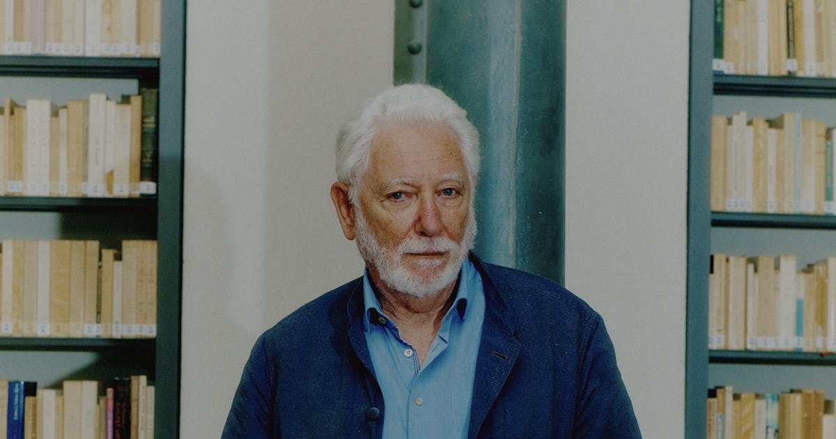Philippe Descola autoportrait en deux images et un objet