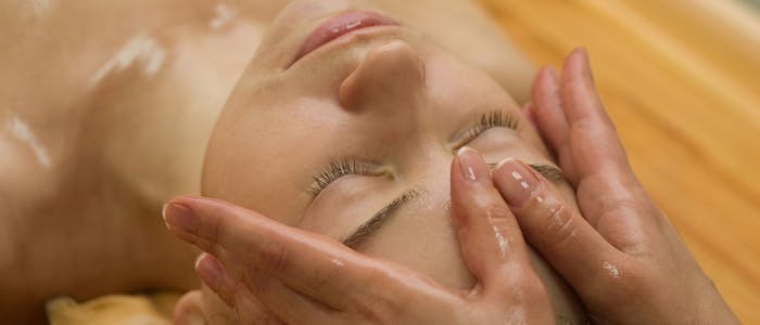 Massage douceur du visage de Massage Sampat