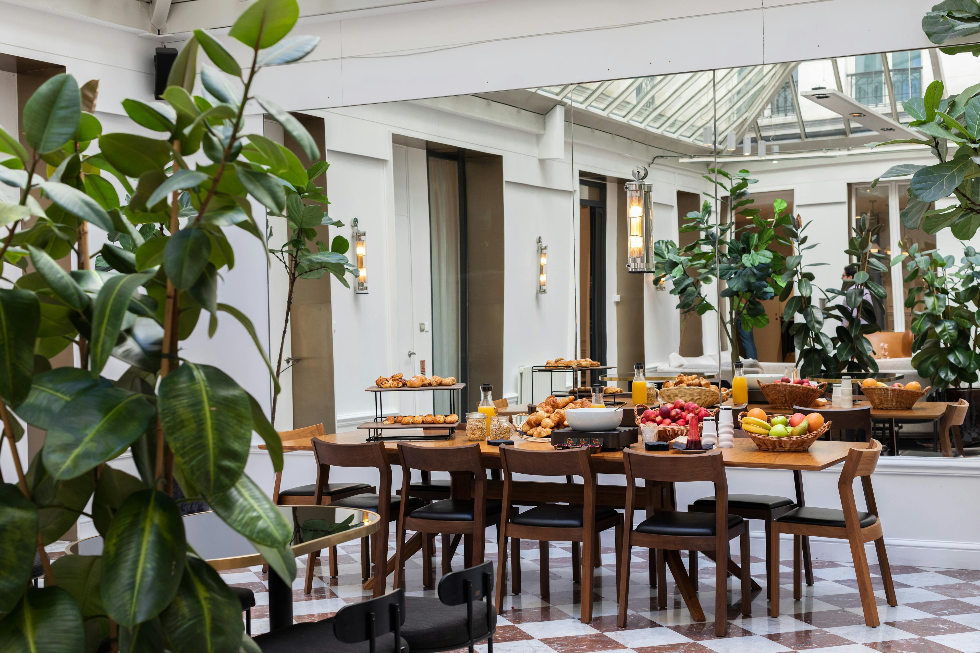 buffet saint-lazare