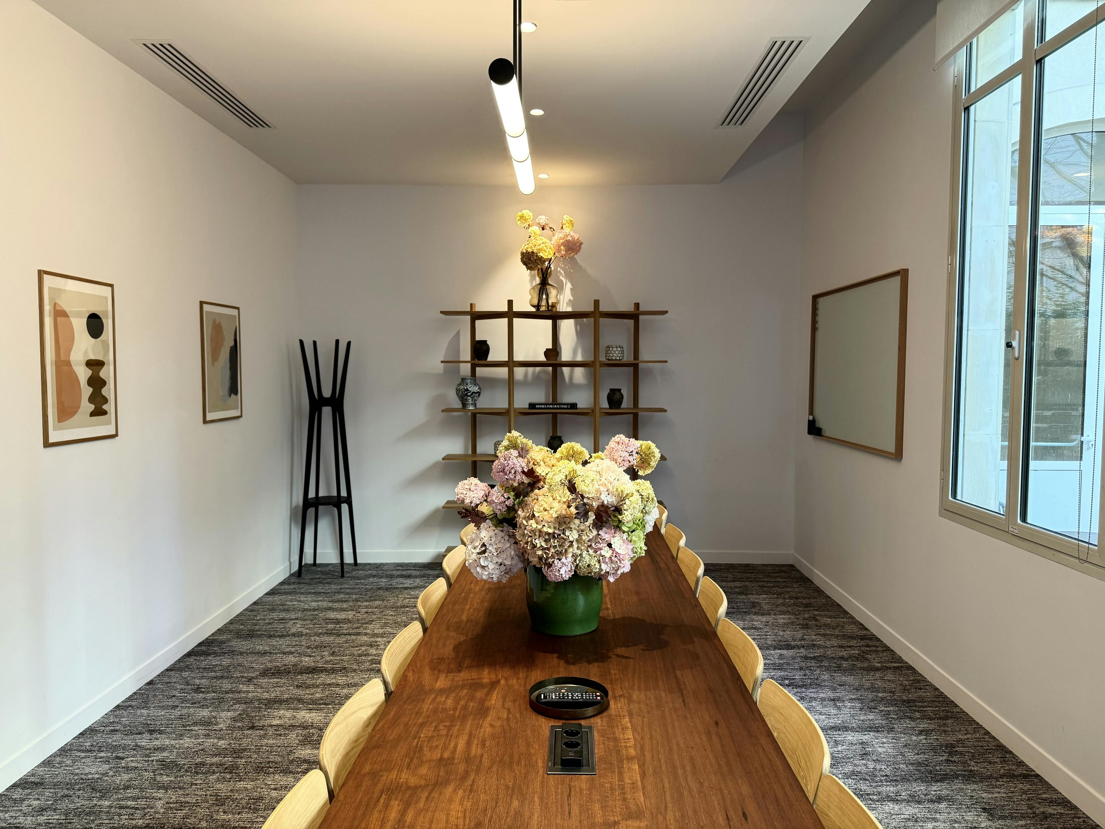 Salle de réunion SC038 14 places