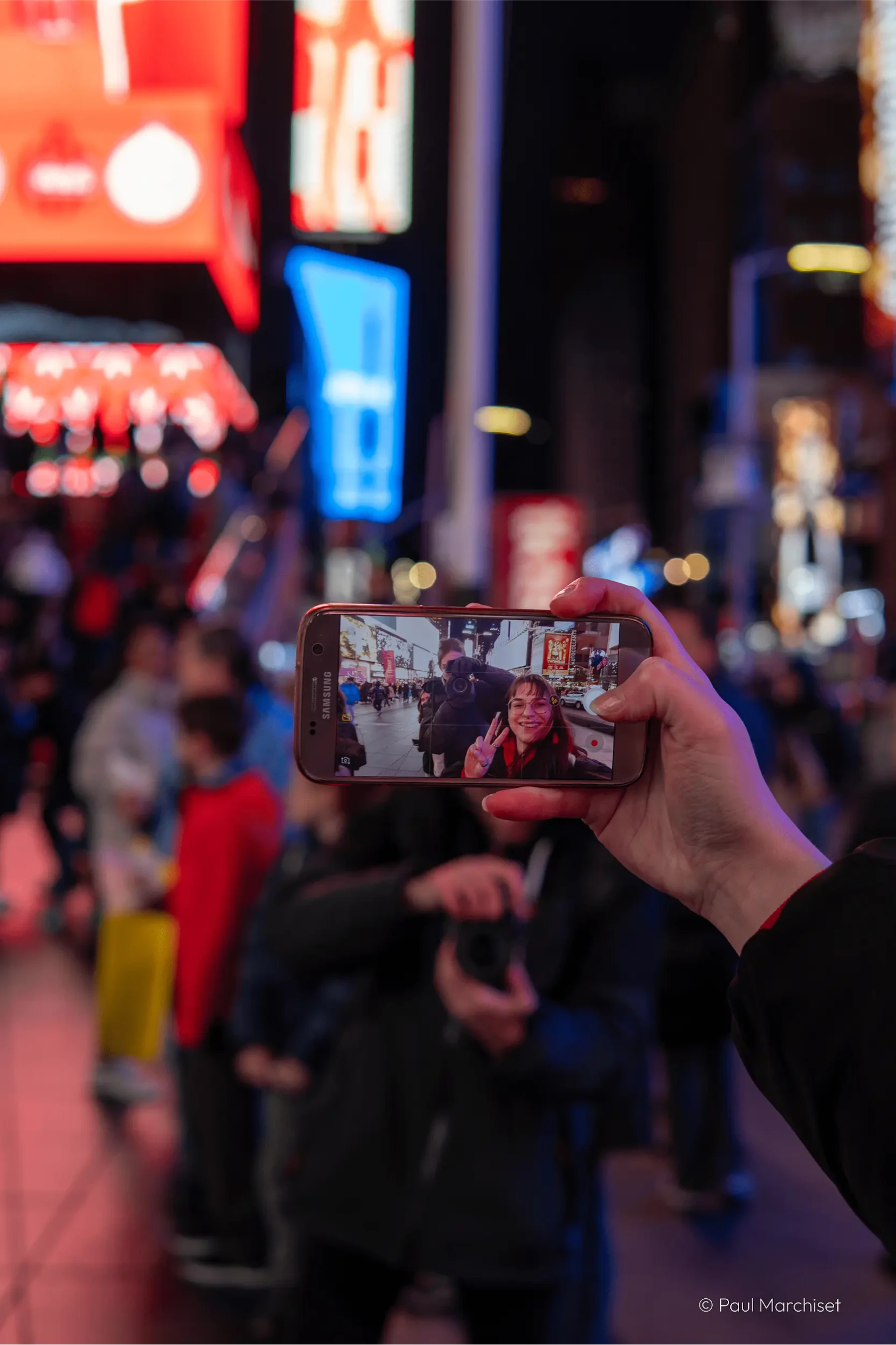autoportrait inside a cell phone