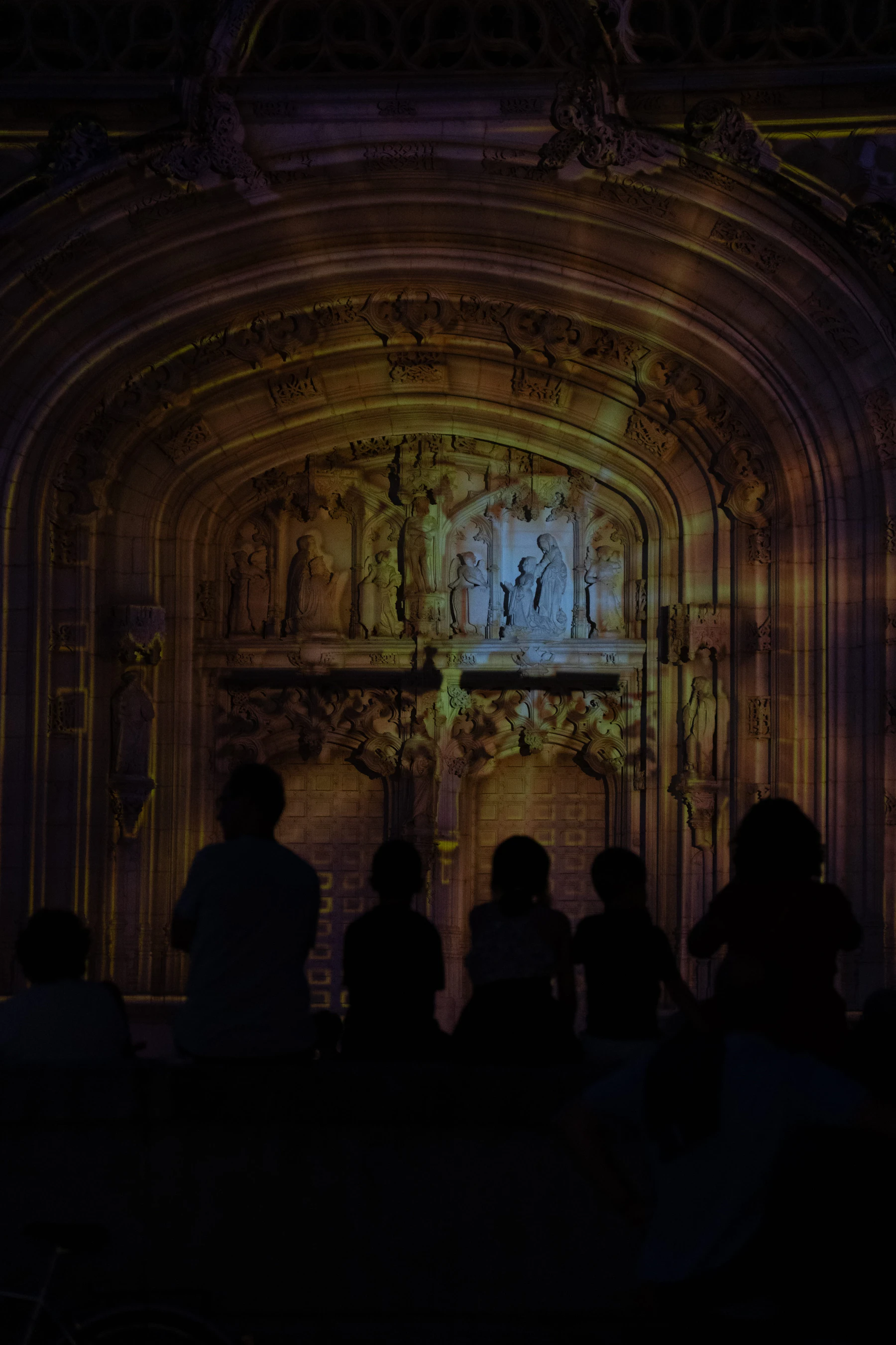 4 children in front of a church door