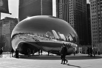Black and white image of a sculture in Chicago, Illinois.