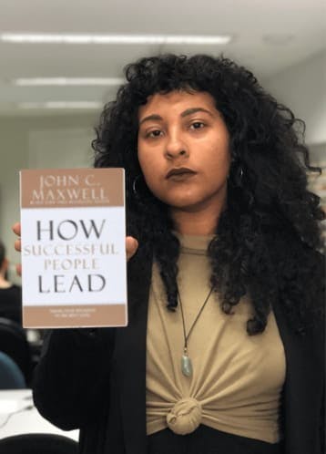 How Successful People Lead -  John C. Maxwell
