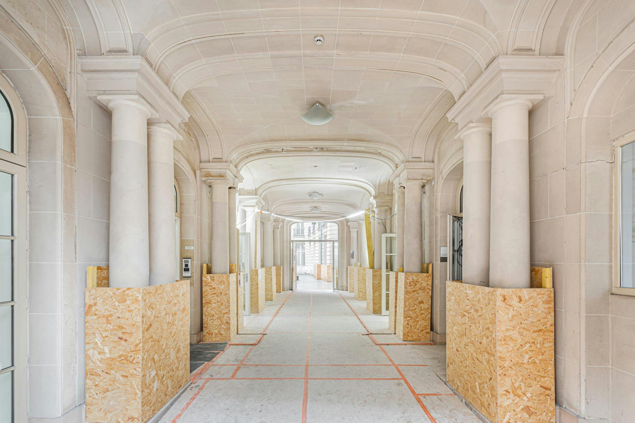 Immeuble 16 : Réhabilitation lourde d'un immeuble de bureaux à Paris, France