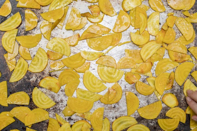 Roasting beets
