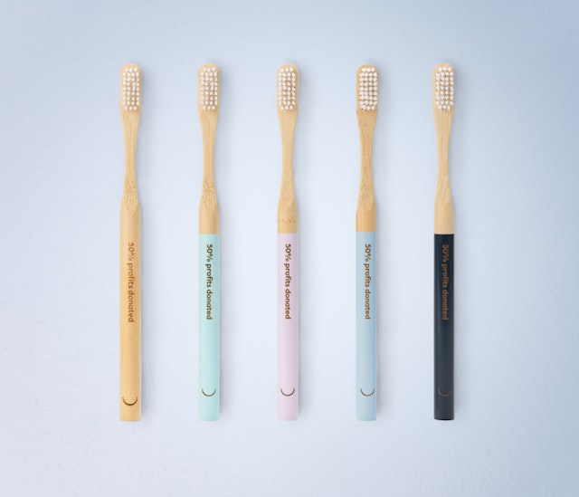 Image of Pearlii Mosobrush Bundle, showing 5 x coloured Mosobrushes