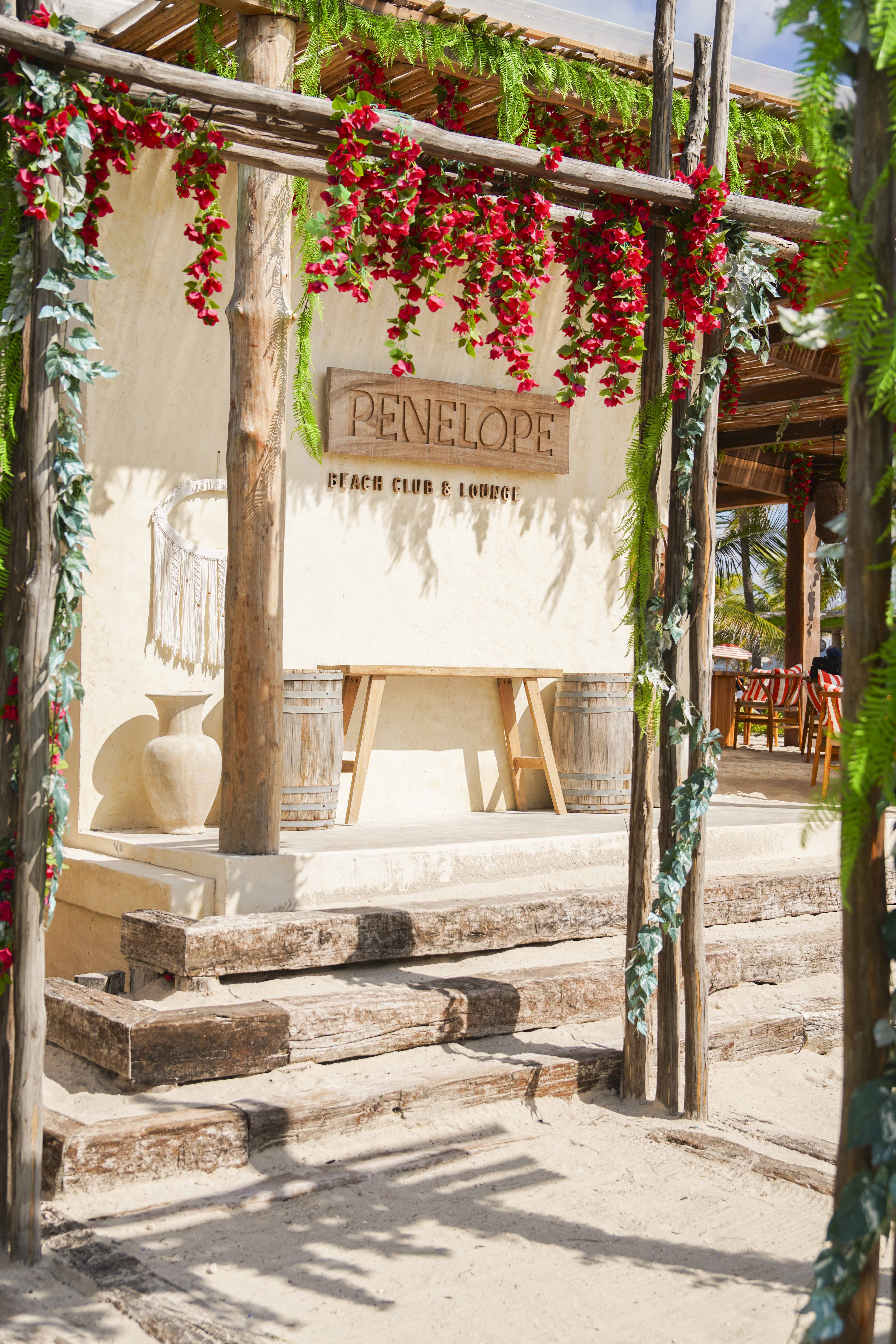 Penélope Beach Club Sign