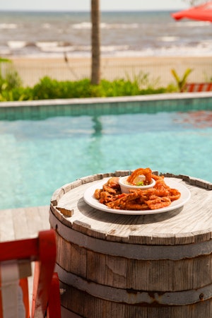 Food and drinks at Penélope Beach Club