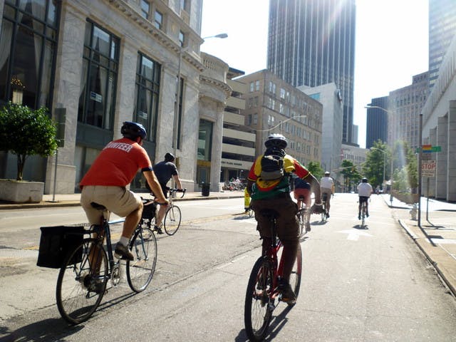 The Atlanta Streets Alive event draws thousands to downtown Atlanta. (Image: Atlanta Bike Coalition)