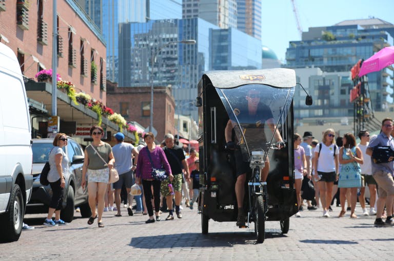 A UPS rider in Seattle. (Source: Bicycling.com.)