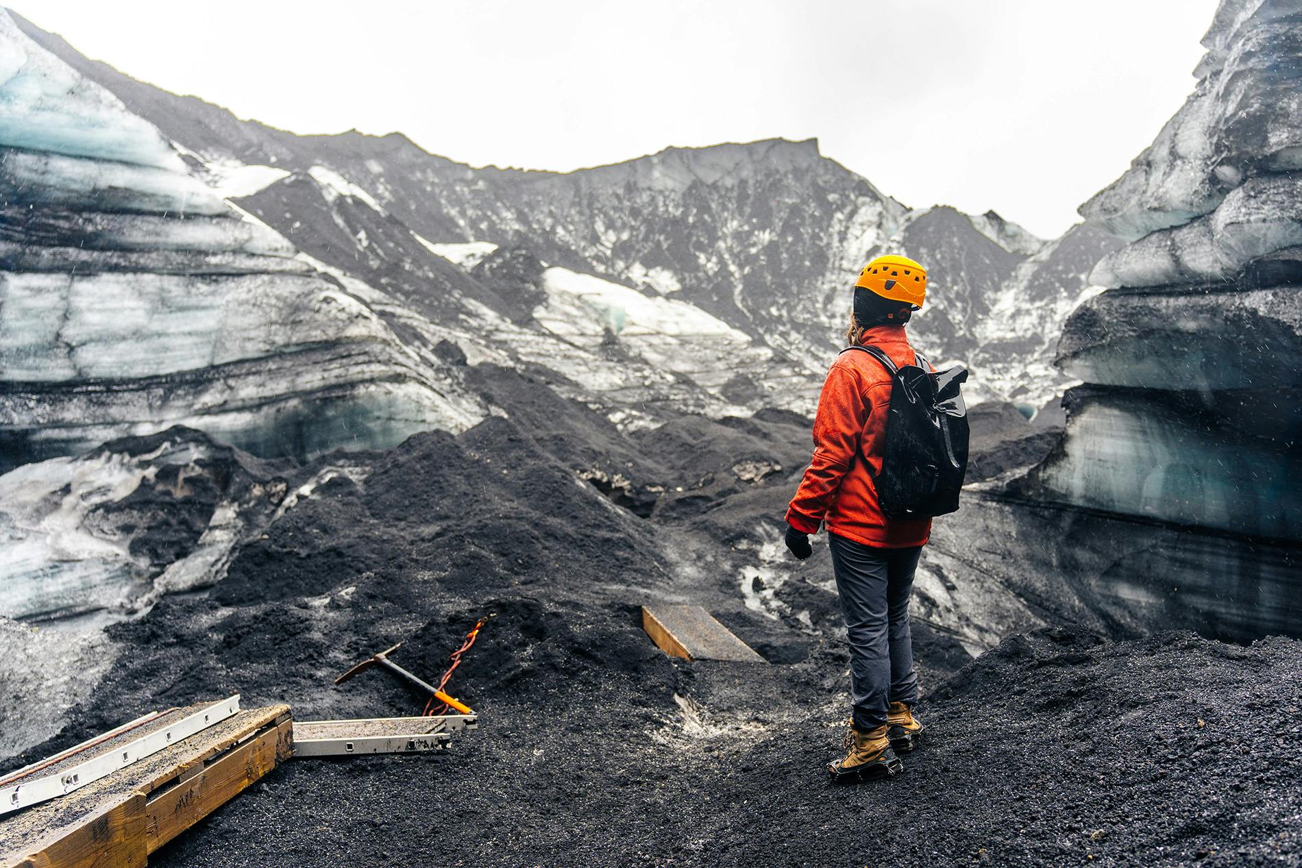 La cueva de hielo Katla