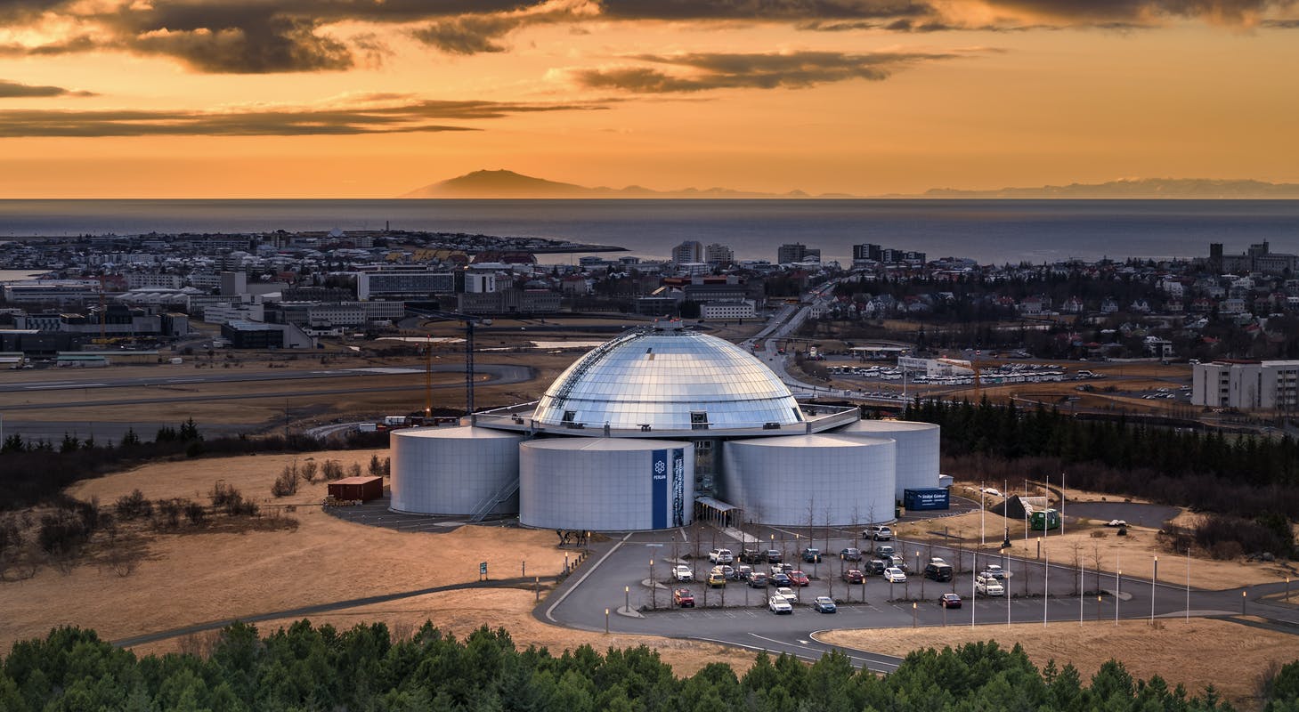 Perlan and Snæfellsjökull