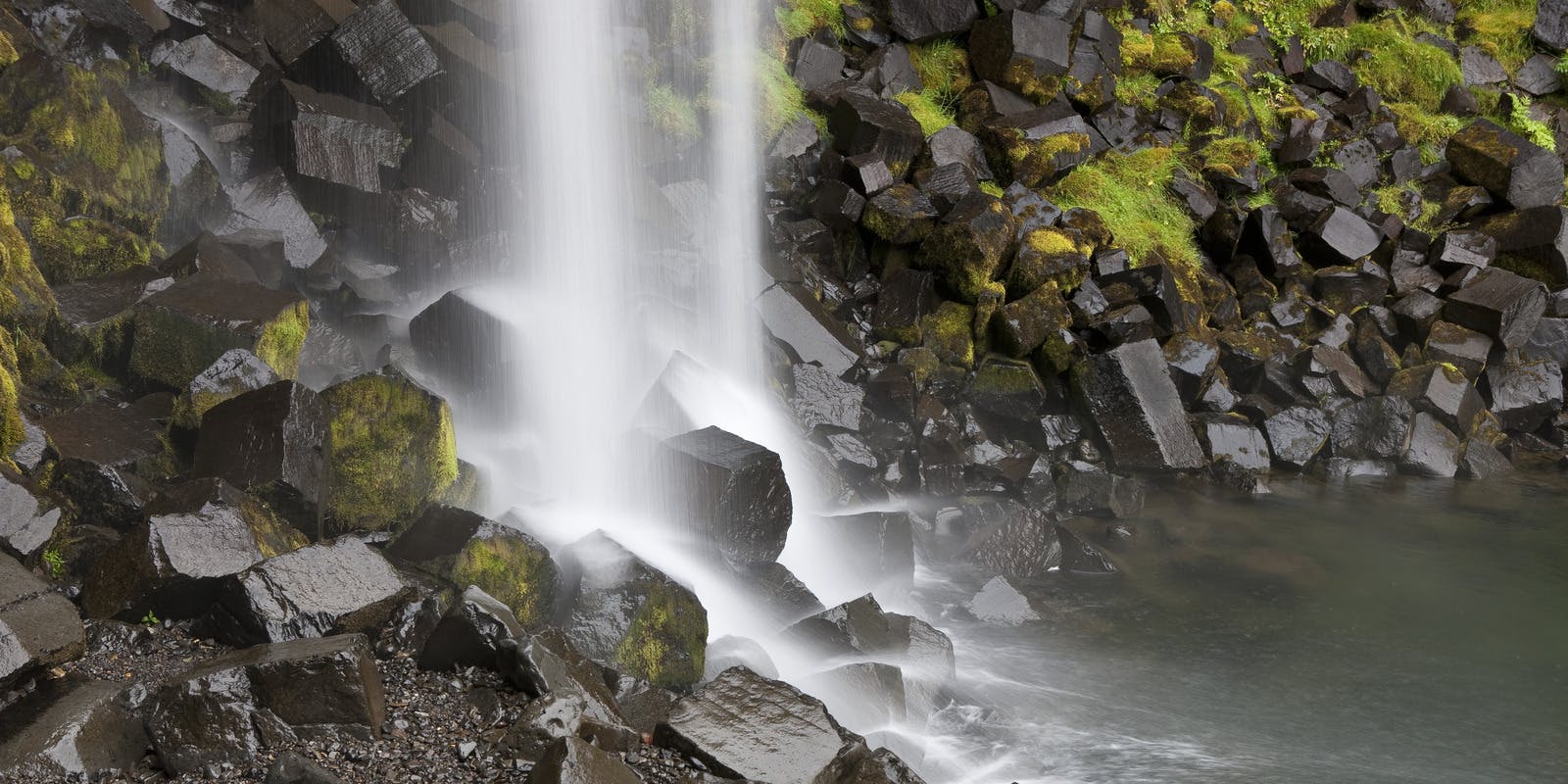 Svartifoss Waterfall