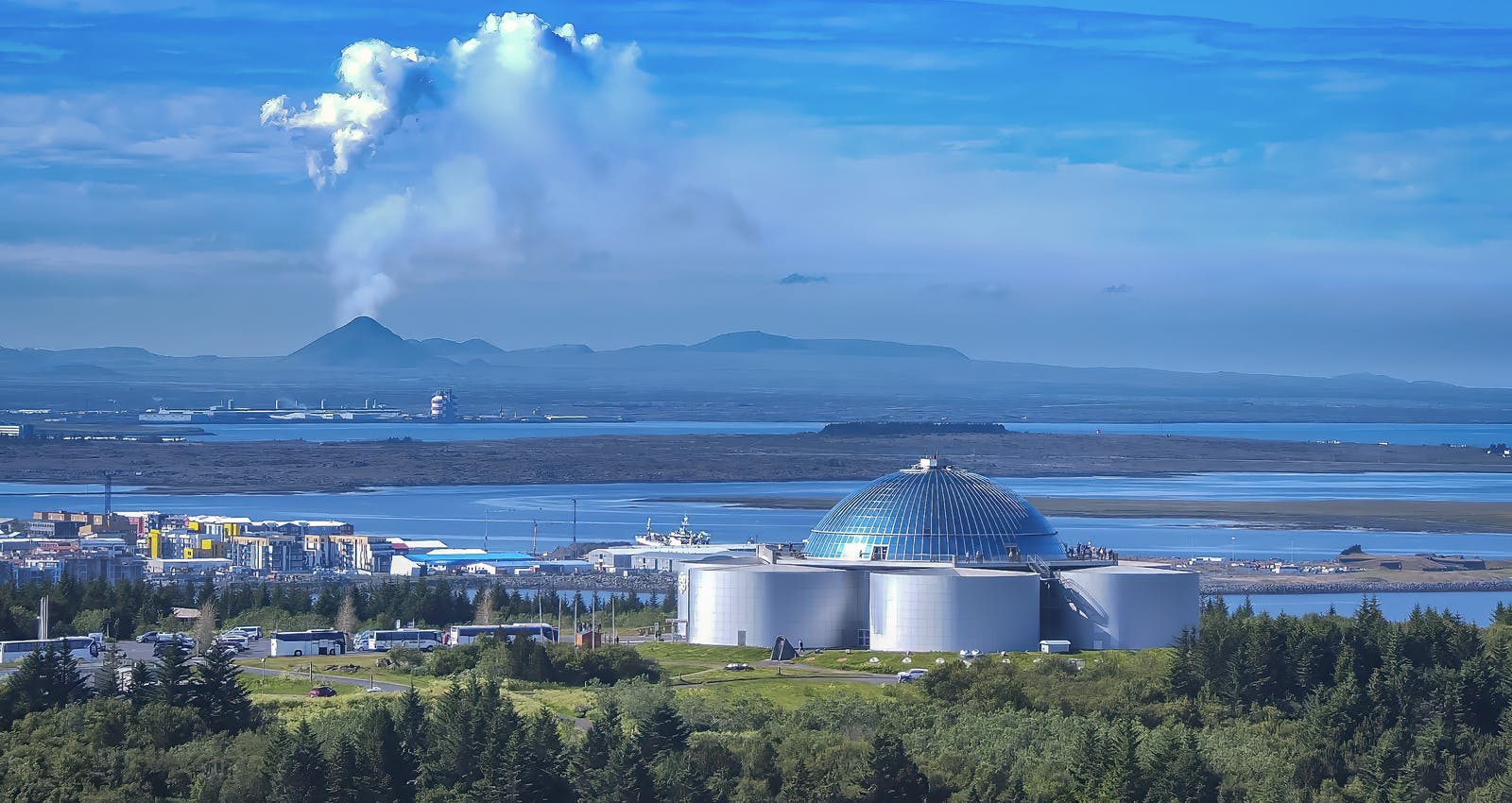 Perlan museum with Mount Keilir in the background