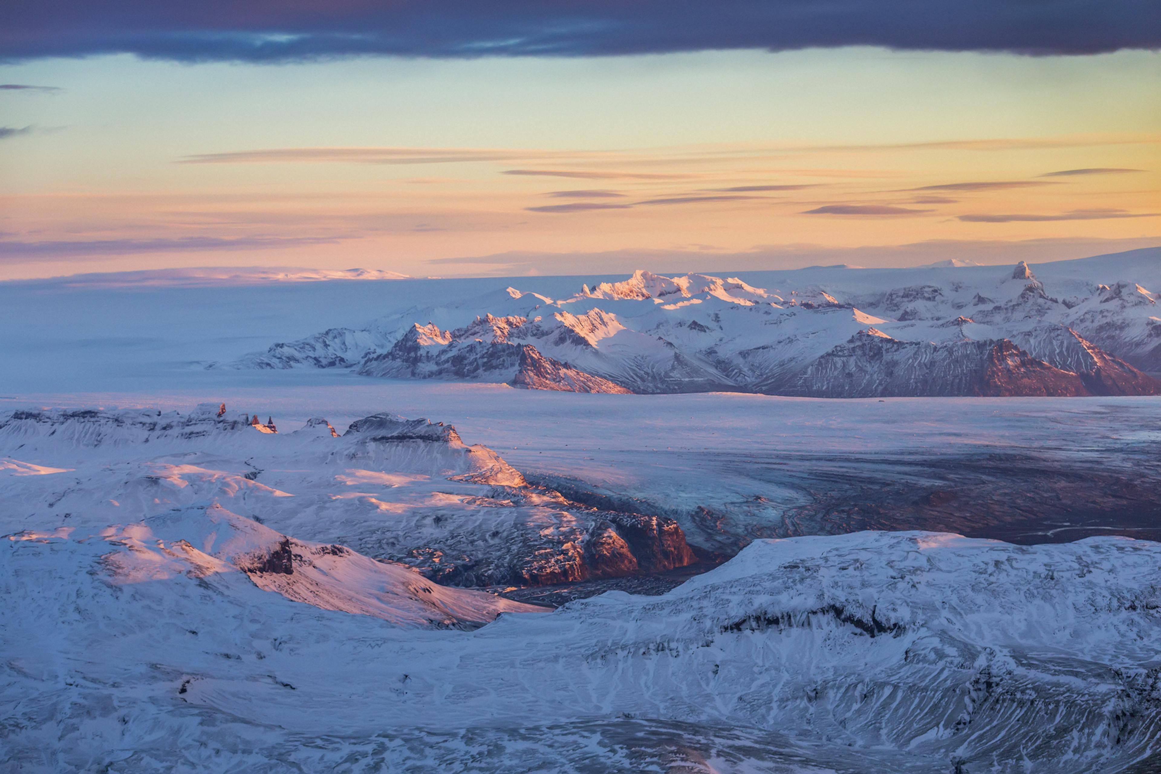 breidamerkurjokull glacier at sunset during winter
