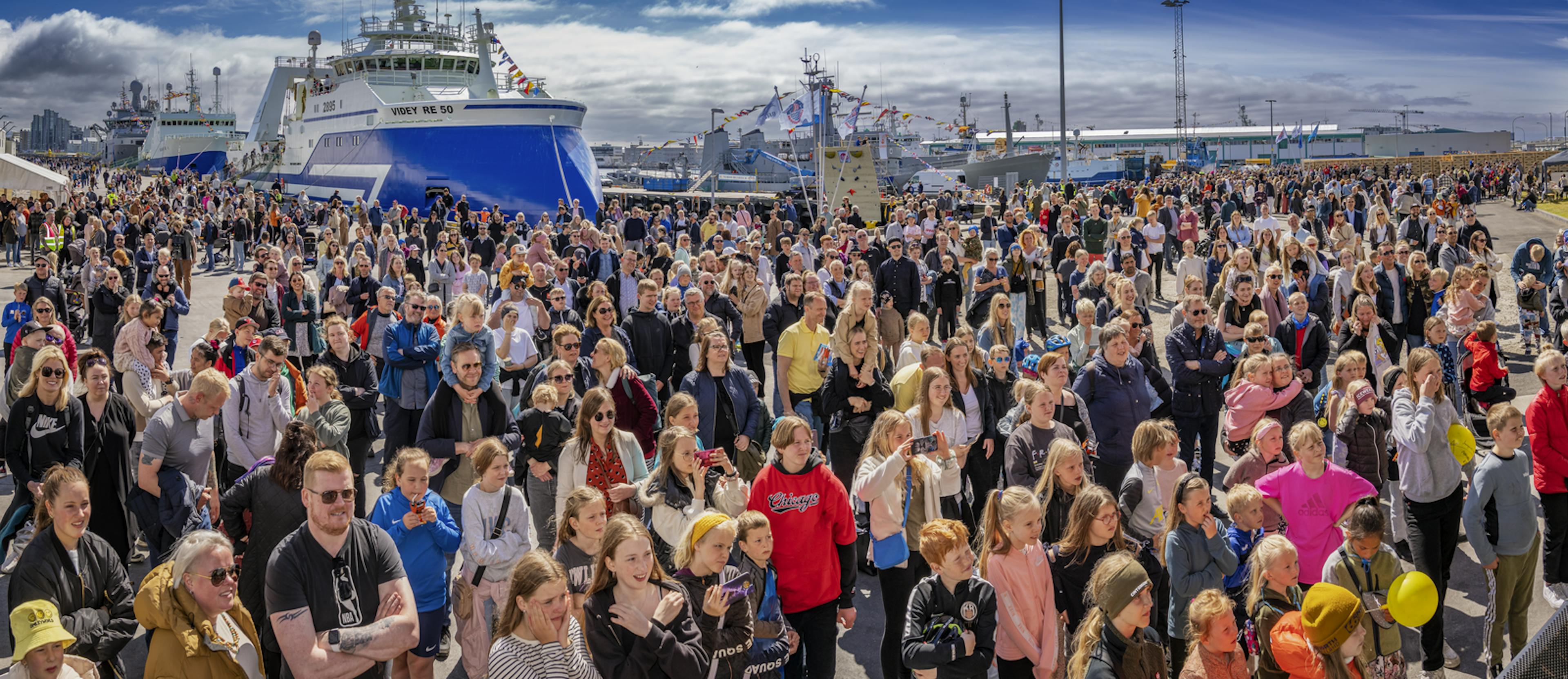 crowd of people in Reykjavik