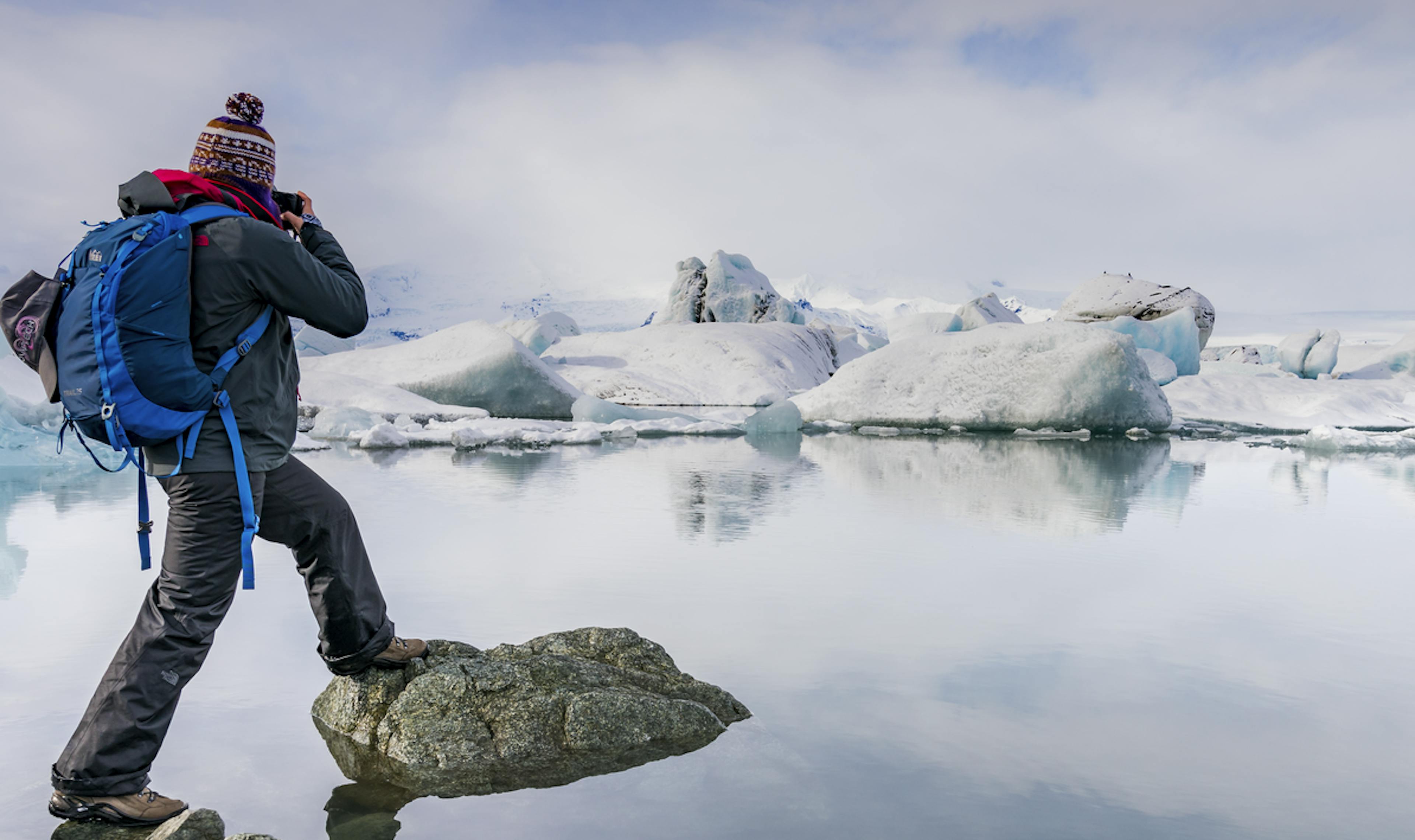 photographer at jokulsarlon glacier