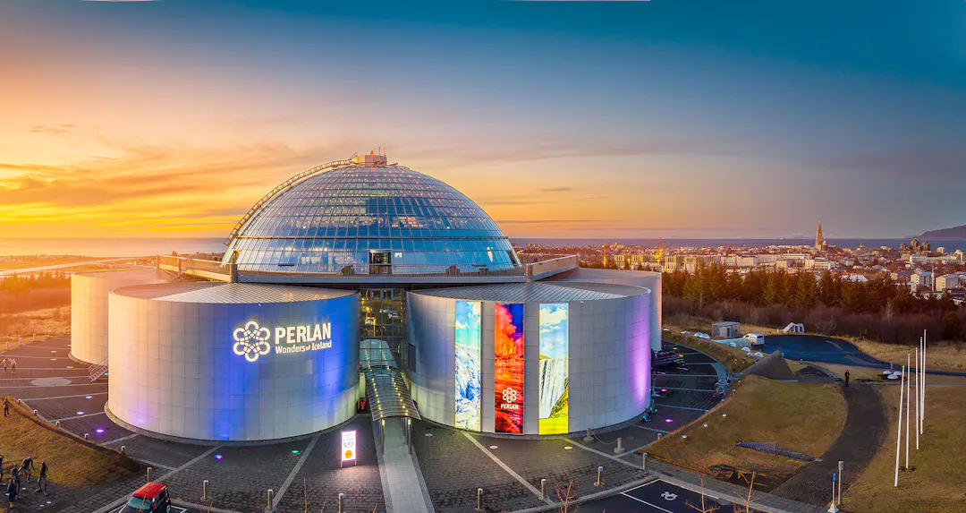 Things to Do in Reykjavik in November | Perlan