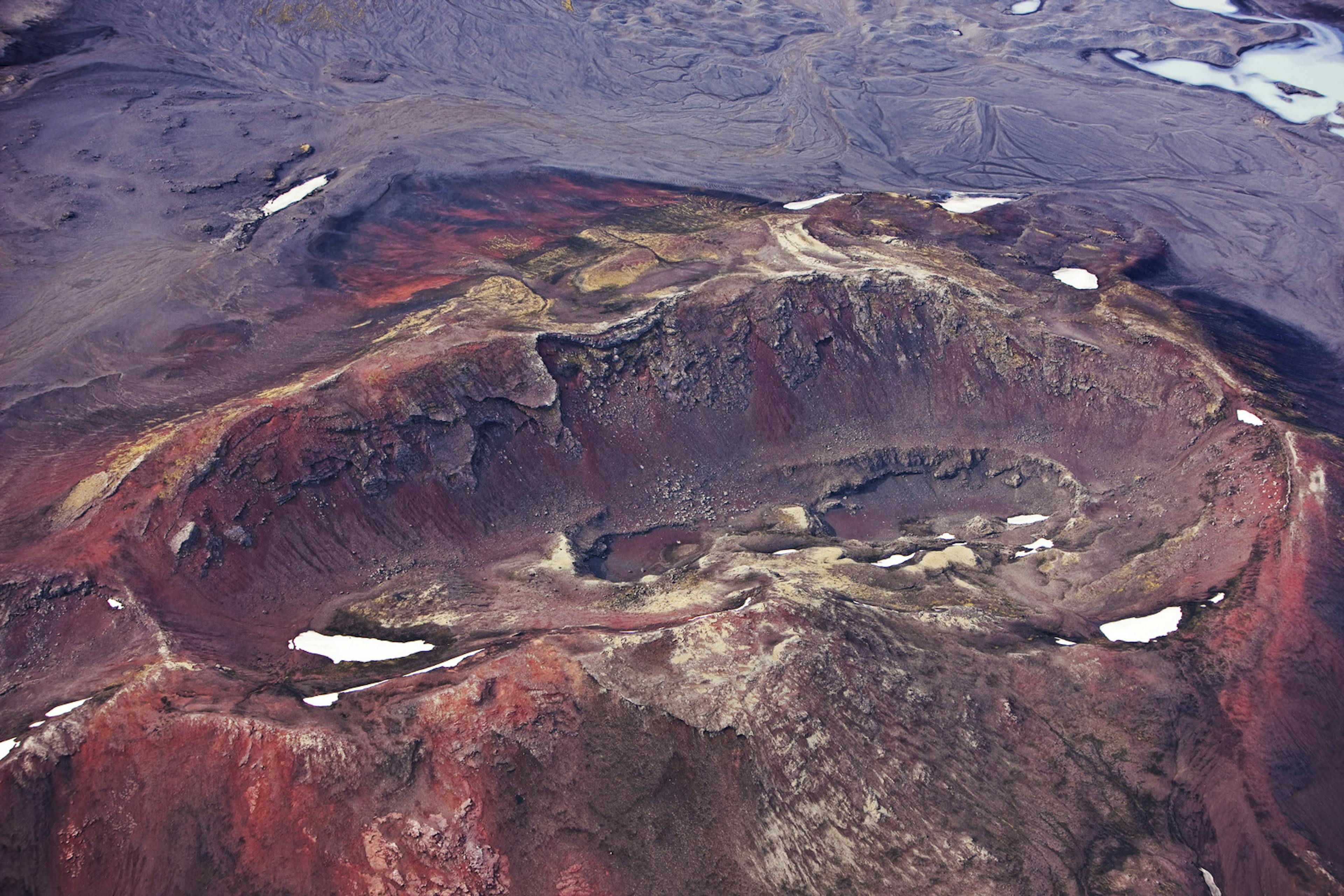 lakagígar in red