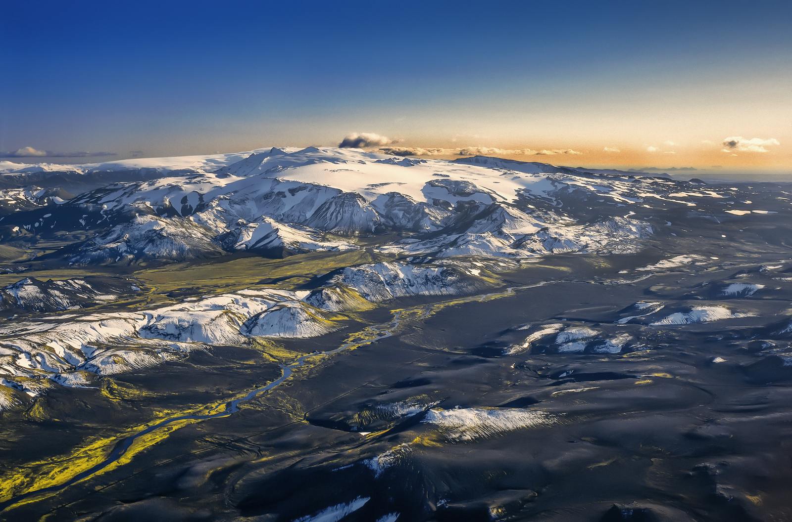 Aerial view of fimmvörðuháls