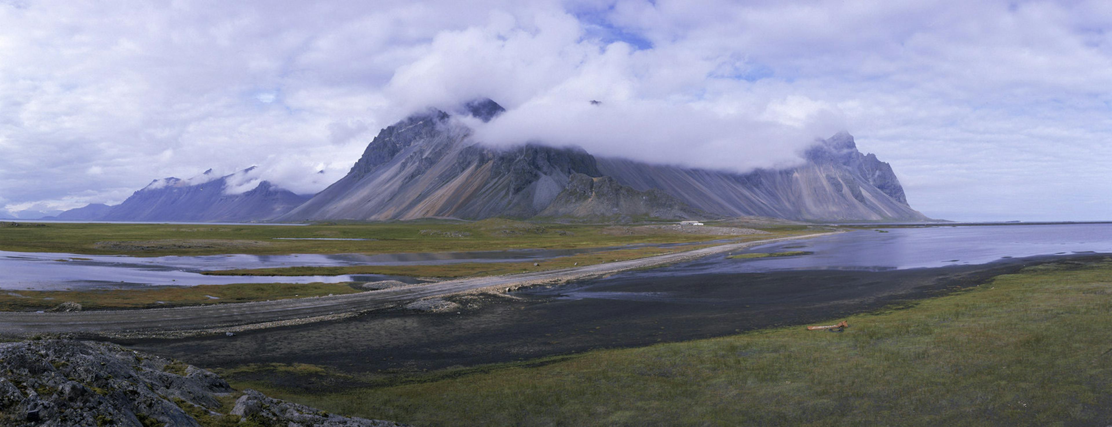 Clouds covering Vestrarhorn